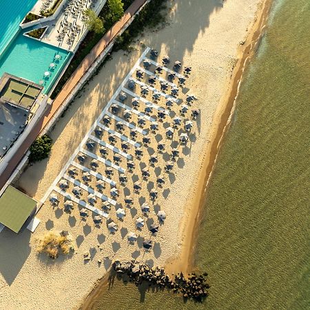Secrets Sunny Beach Resort & Spa (Adults Only) المظهر الخارجي الصورة Aerial view of the beach