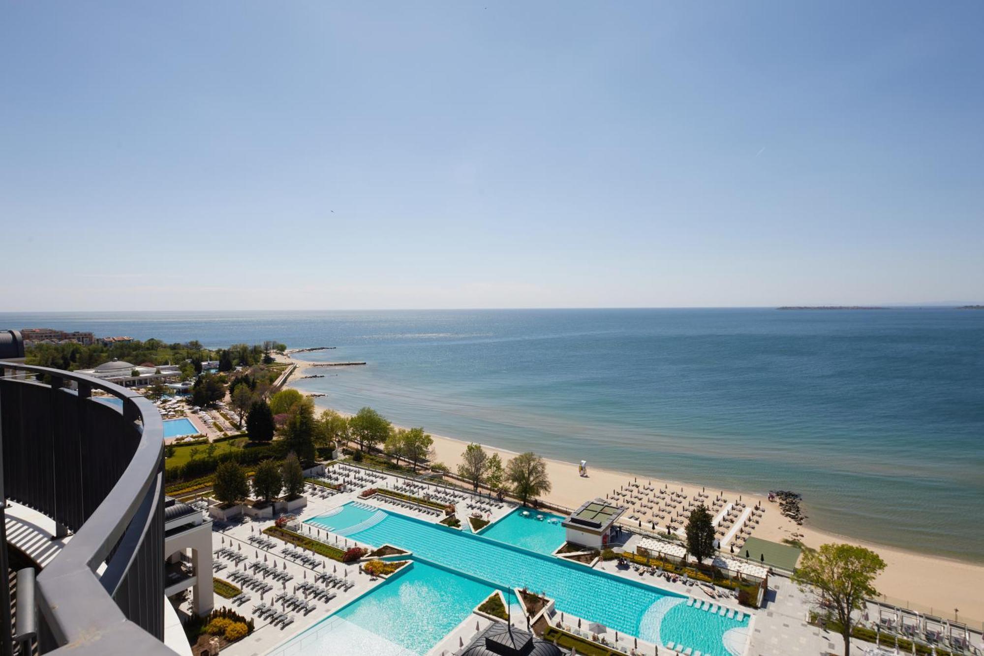 Secrets Sunny Beach Resort & Spa (Adults Only) الغرفة الصورة The Black Sea at Golden Sands