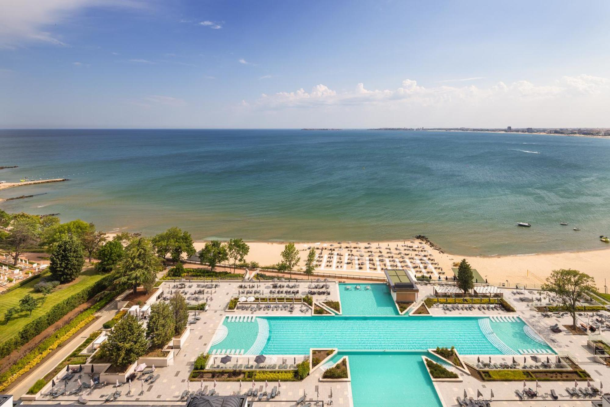 Secrets Sunny Beach Resort & Spa (Adults Only) المظهر الخارجي الصورة The beach at the hotel